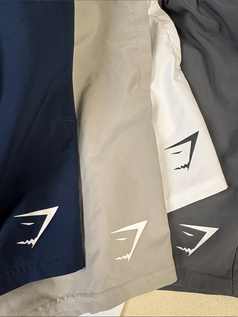 GYMSHARK Lot of 4 Men's Arrival Shorts 5" & 7" Inseam Size Small - Picture 4 of 4